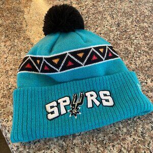 San Antonio Spurs beanie - excellent condition